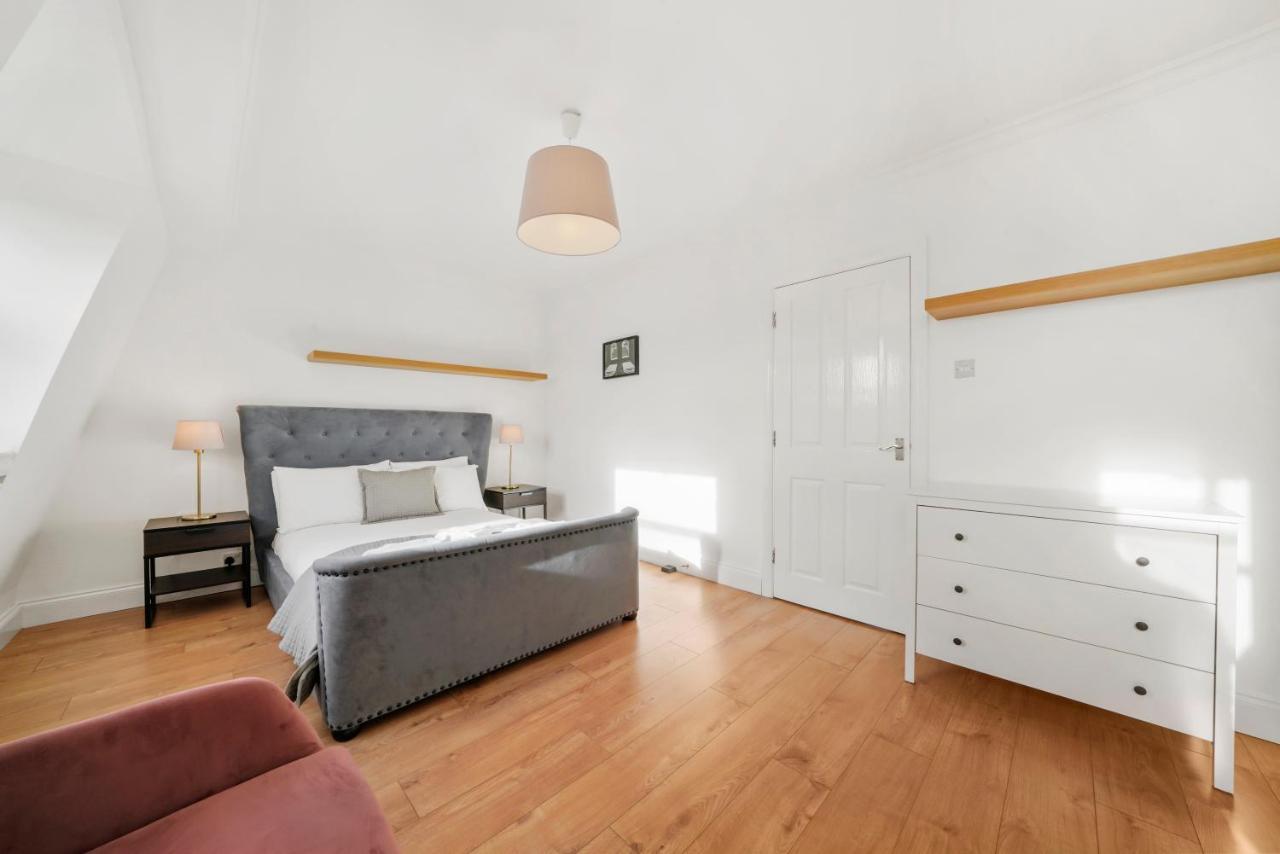 1 & 2 Bed Cosy Apartments Next To Earls Court Free Wifi Londra Esterno foto